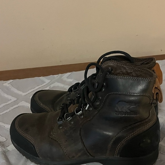 Sorel Boots Sz 7 - Picture 7 of 12